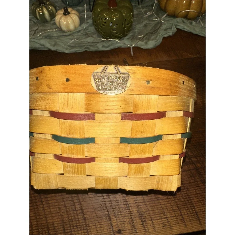 Peterborough 10 inch round basket